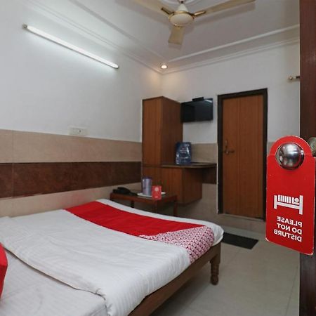Oyo Hotel Ashoka International Kanpur Exteriör bild