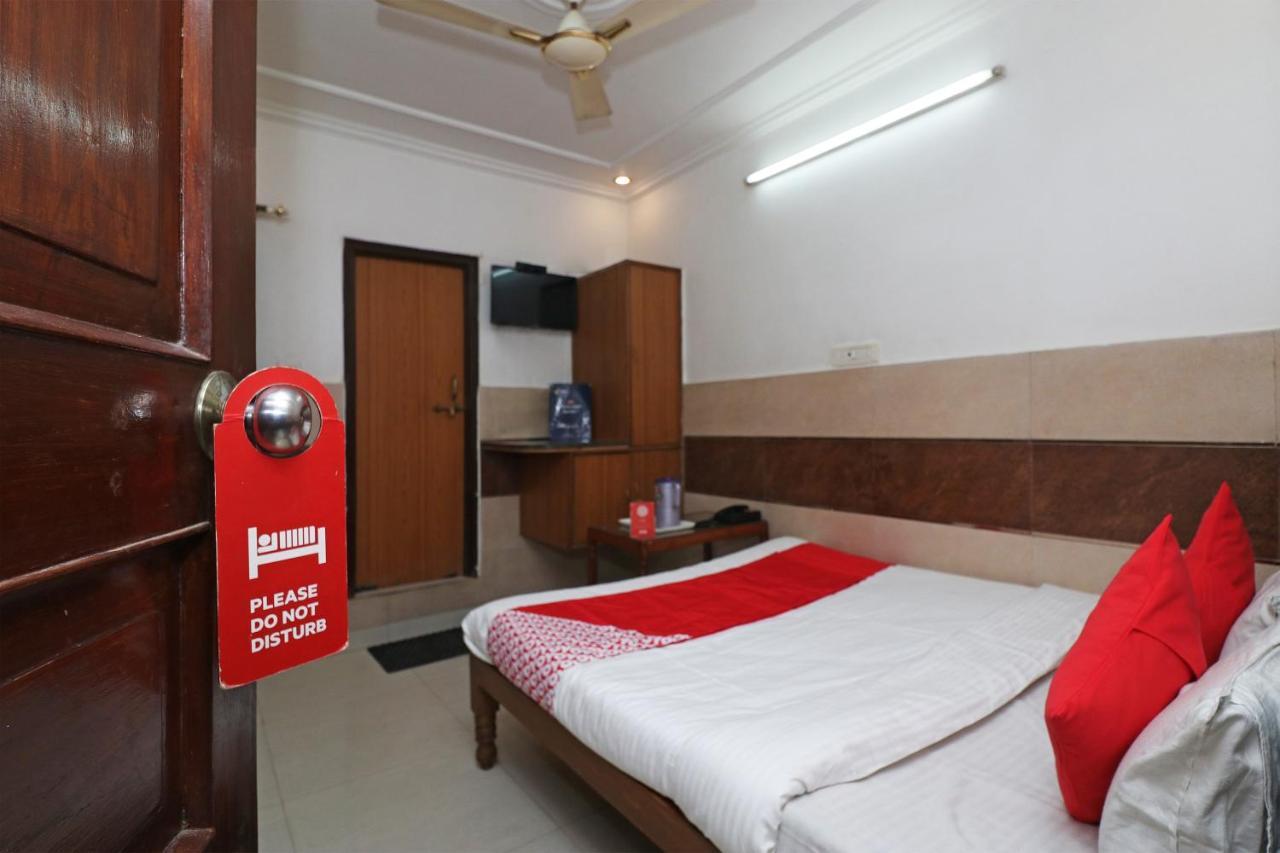 Oyo Hotel Ashoka International Kanpur Exteriör bild
