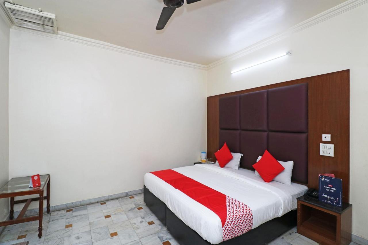 Oyo Hotel Ashoka International Kanpur Exteriör bild