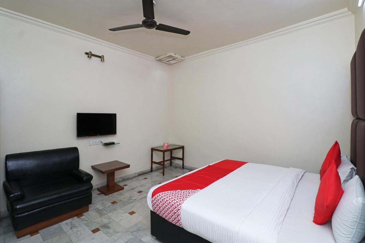 Oyo Hotel Ashoka International Kanpur Exteriör bild