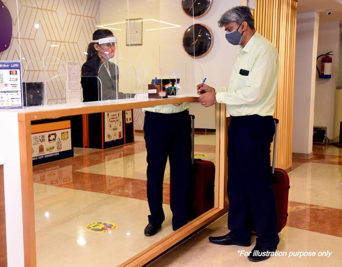 Oyo Hotel Ashoka International Kanpur Exteriör bild