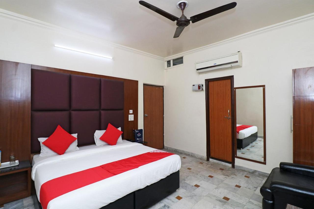 Oyo Hotel Ashoka International Kanpur Exteriör bild