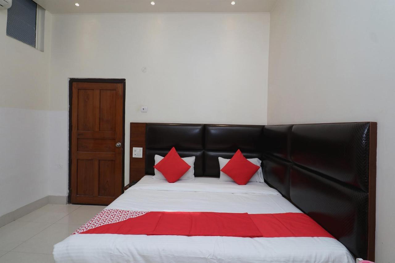 Oyo Hotel Ashoka International Kanpur Exteriör bild